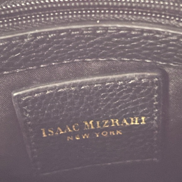 Isaac Mizrahi Elegant Black Shoulder Bag - Picture 15 of 16